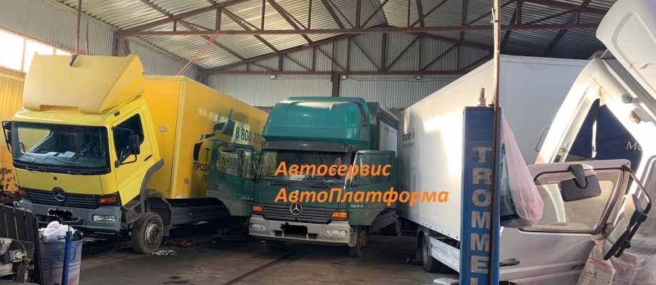Оборвало резьбу в поддоне грузовика Мерседес Атего